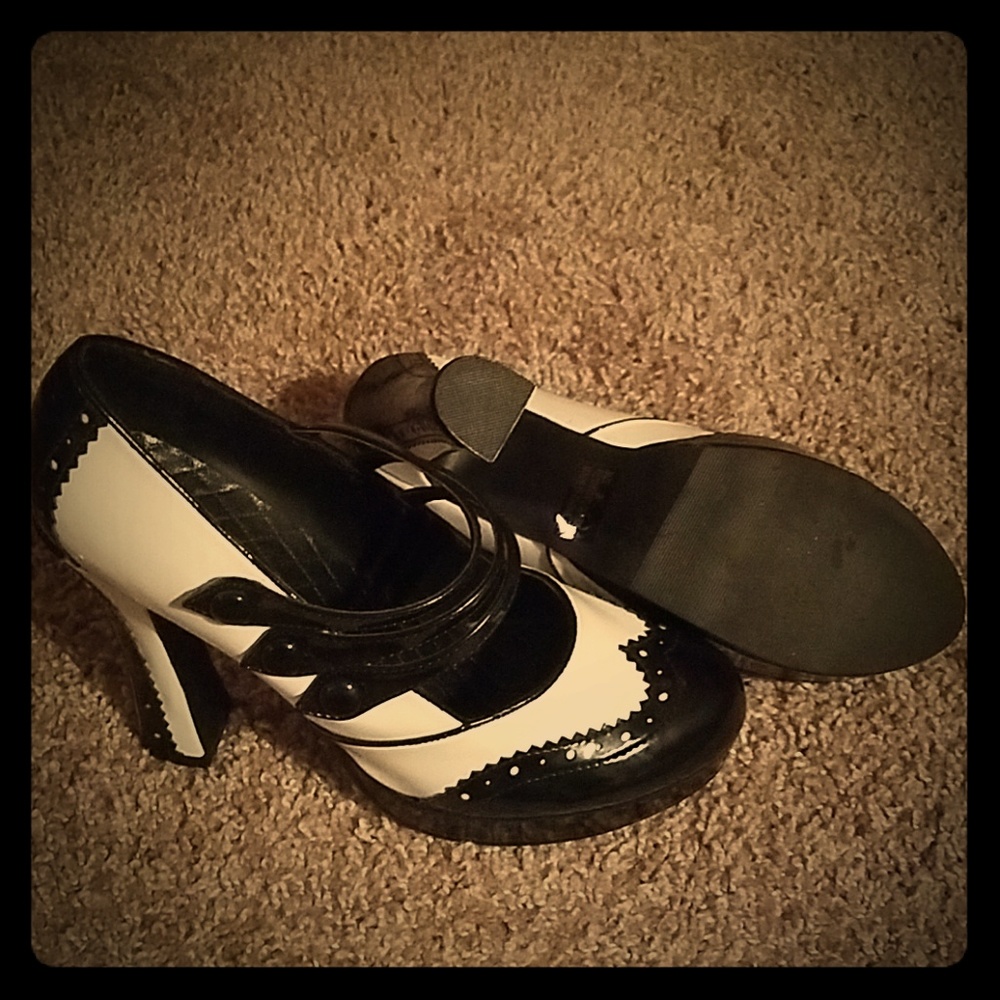 Black and White Platform Mary Jane Heels